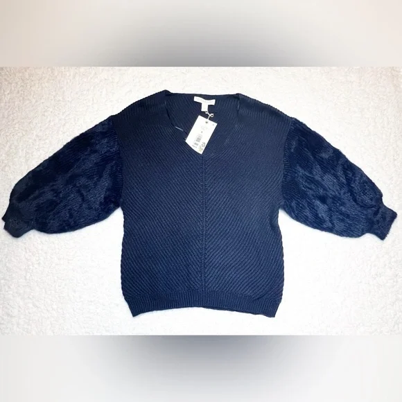 Chelsea & Violet NWT Small V-Neck Fuzzy Balloon Sleeve Knit Navy Sweater - Picture 1 of 5